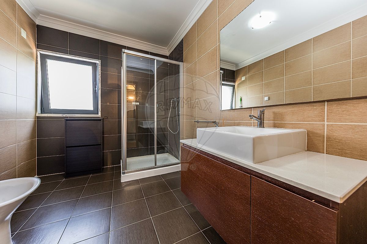 Apartamento T4 à venda em Santo António da Charneca, Barreiro — foto 7