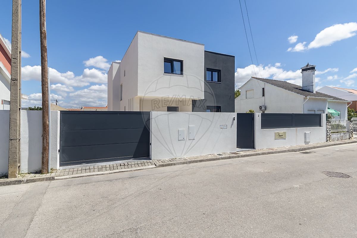 Apartamento T4 à venda em Barreiro