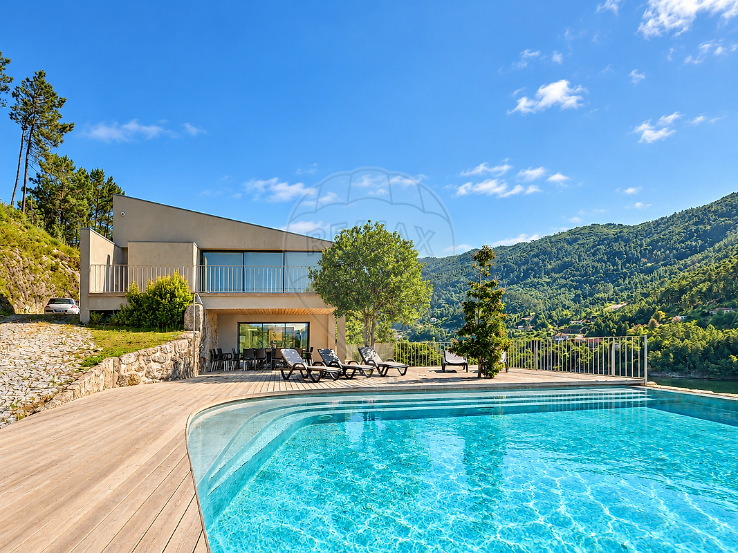 Moradia T4 à venda em Terras de Bouro