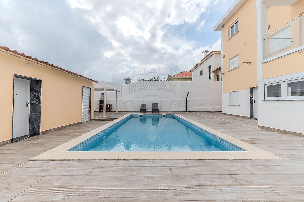 Apartamento T1 em Carcavelos e Parede, €380.000