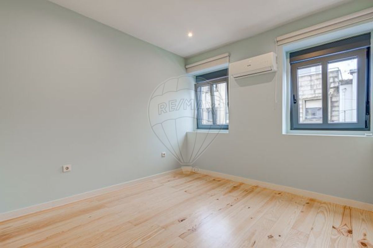 listing 126921017-35 picture-0