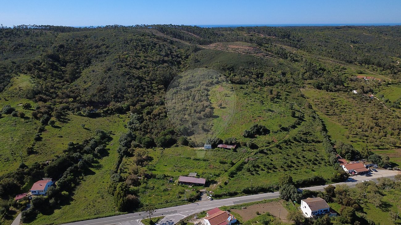 Terreno à venda em Aljezur