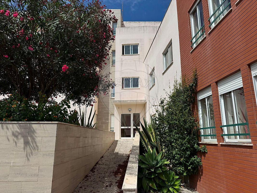 Apartamento T2 à venda em Peniche