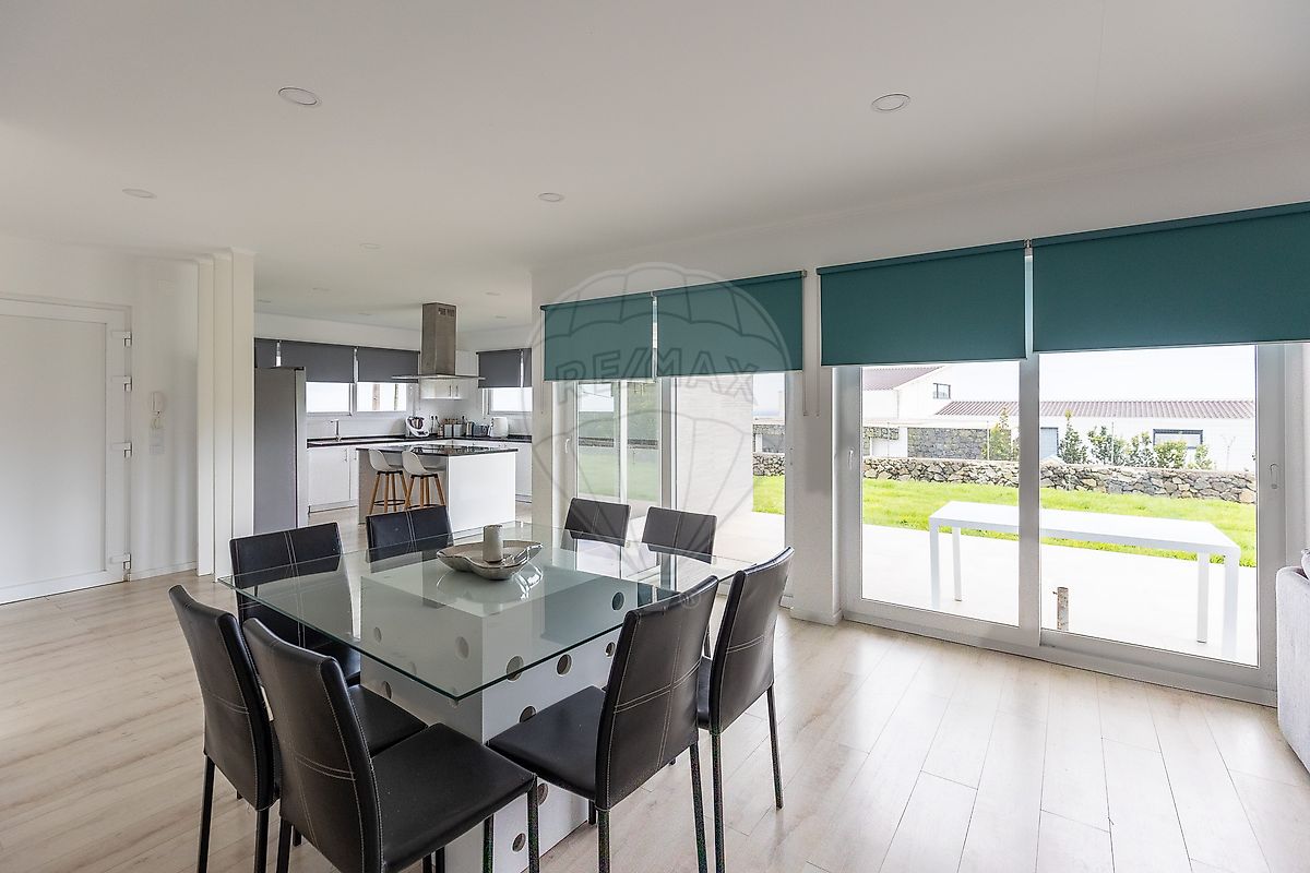 listing 126941022-5 picture-0