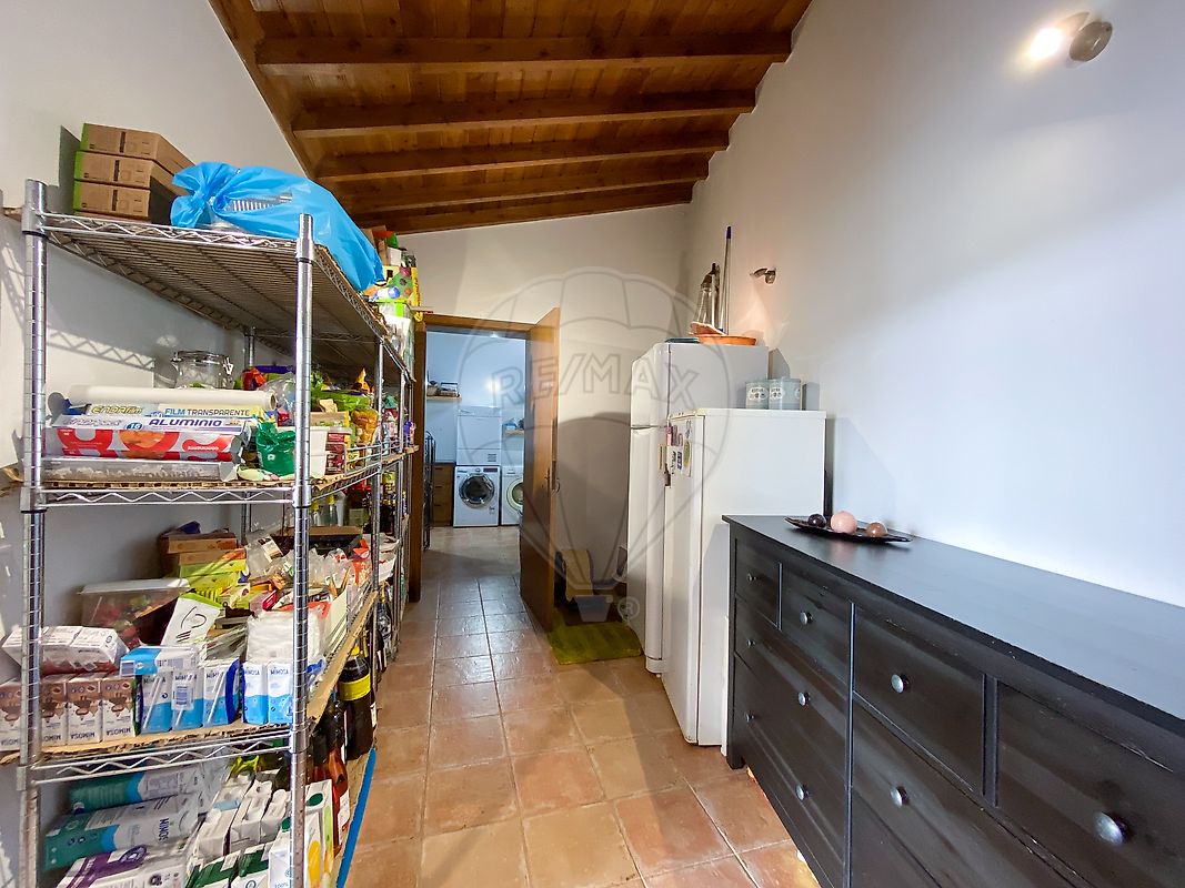 listing 126941009-28 picture-0