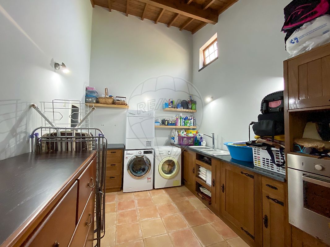 listing 126941009-28 picture-0