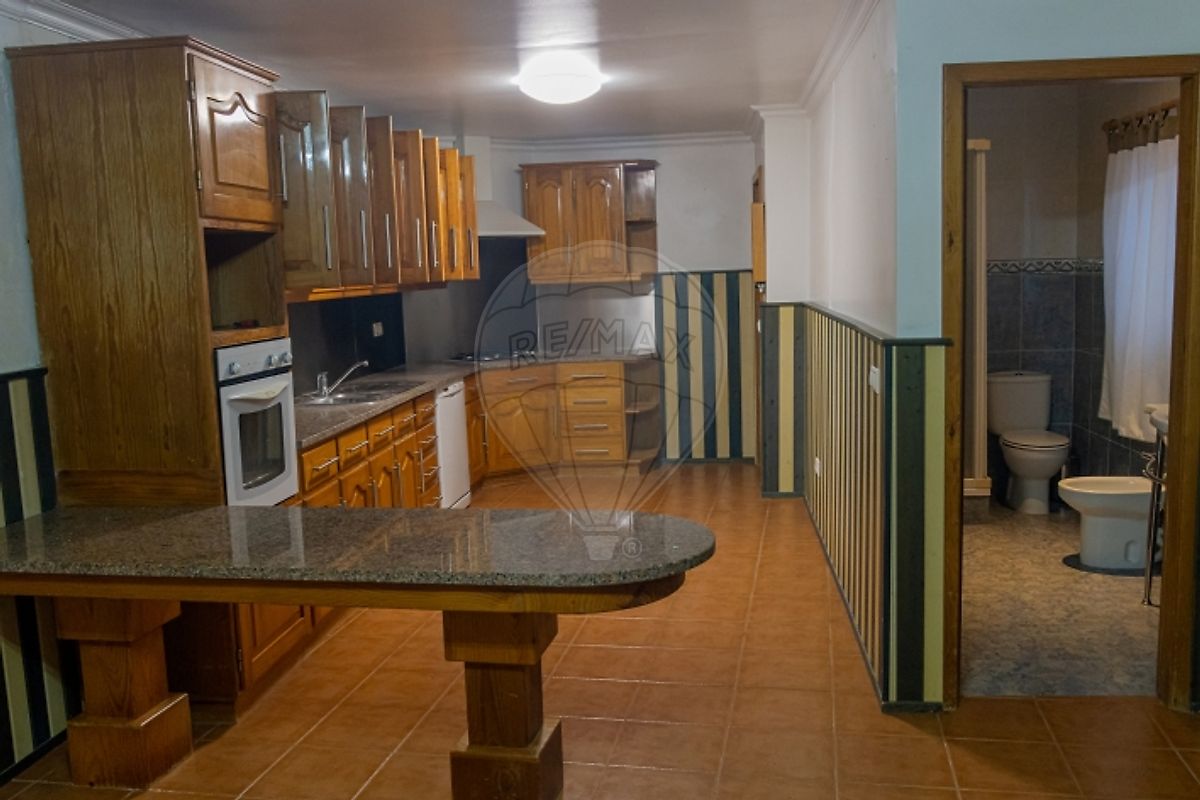 listing 126941022-9 picture-0