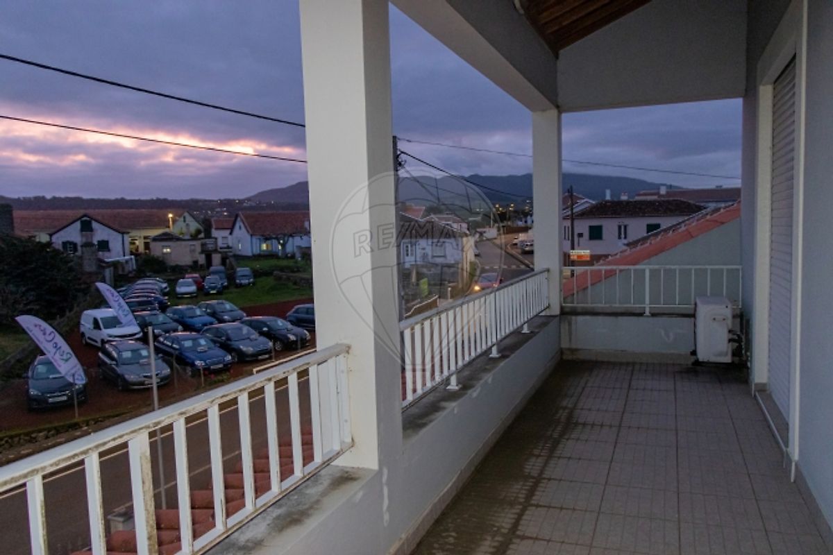 listing 126941022-9 picture-0
