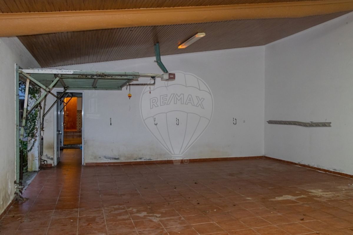 listing 126941022-9 picture-0