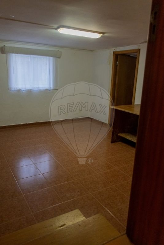 listing 126941022-9 picture-0