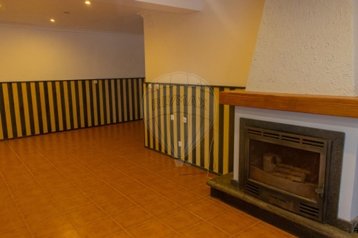 listing 126941022-9 picture-0