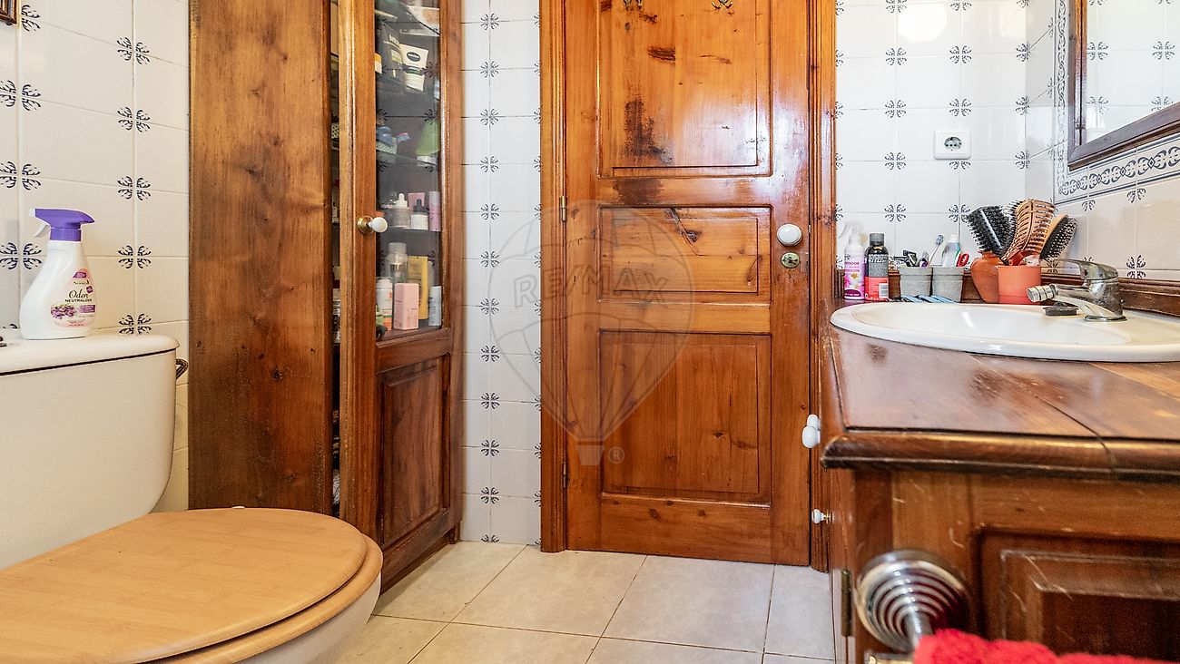 listing 126941016-7 picture-0