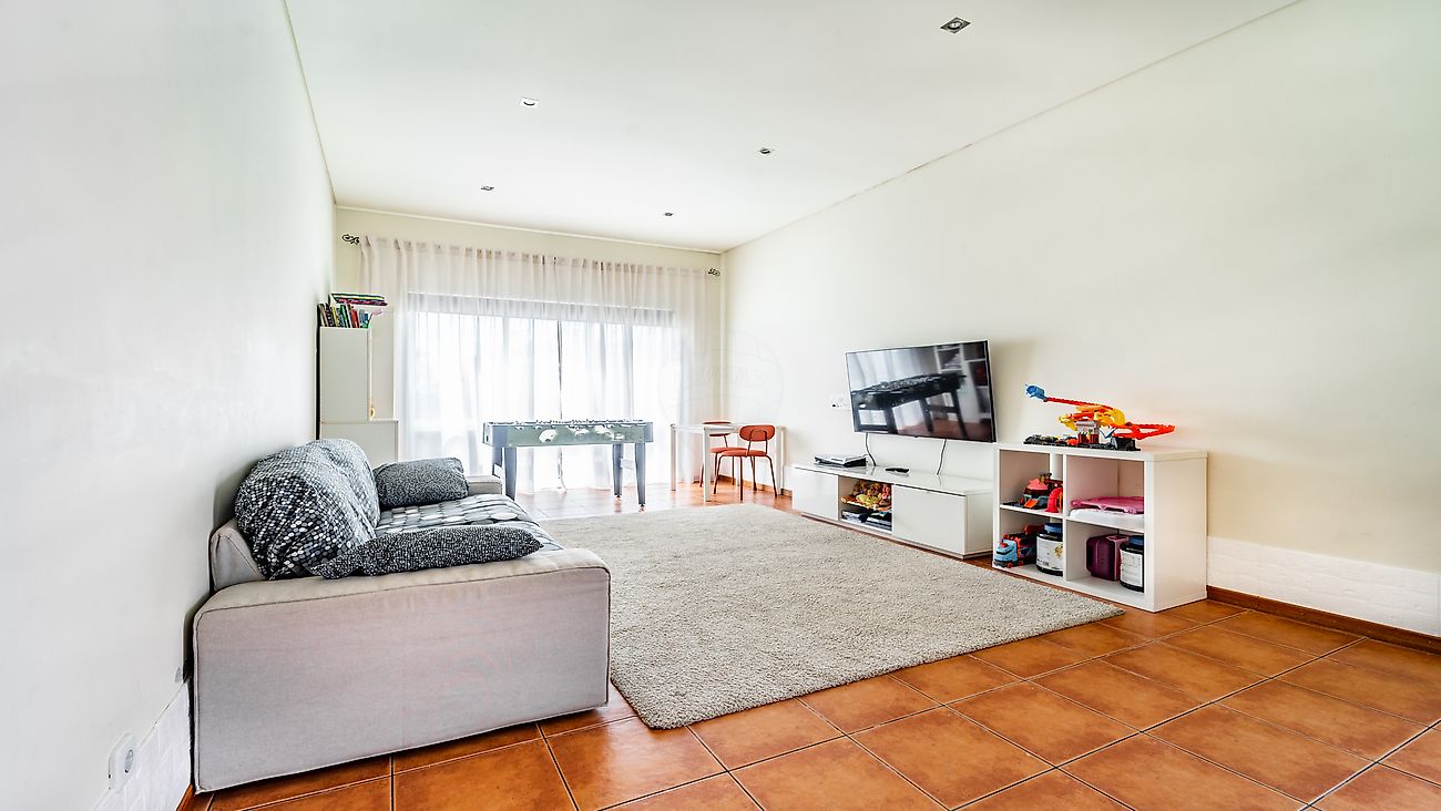 listing 126941012-13 picture-0