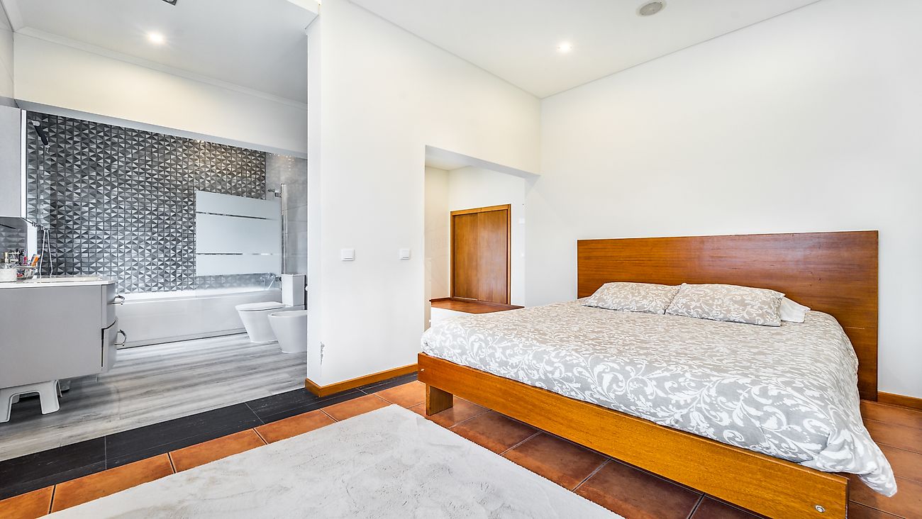 listing 126941012-13 picture-0