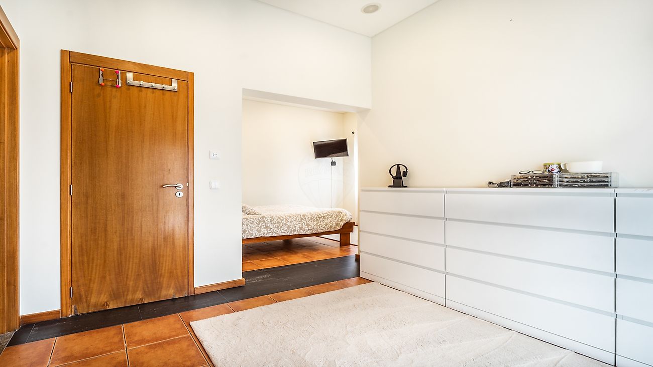 listing 126941012-13 picture-0