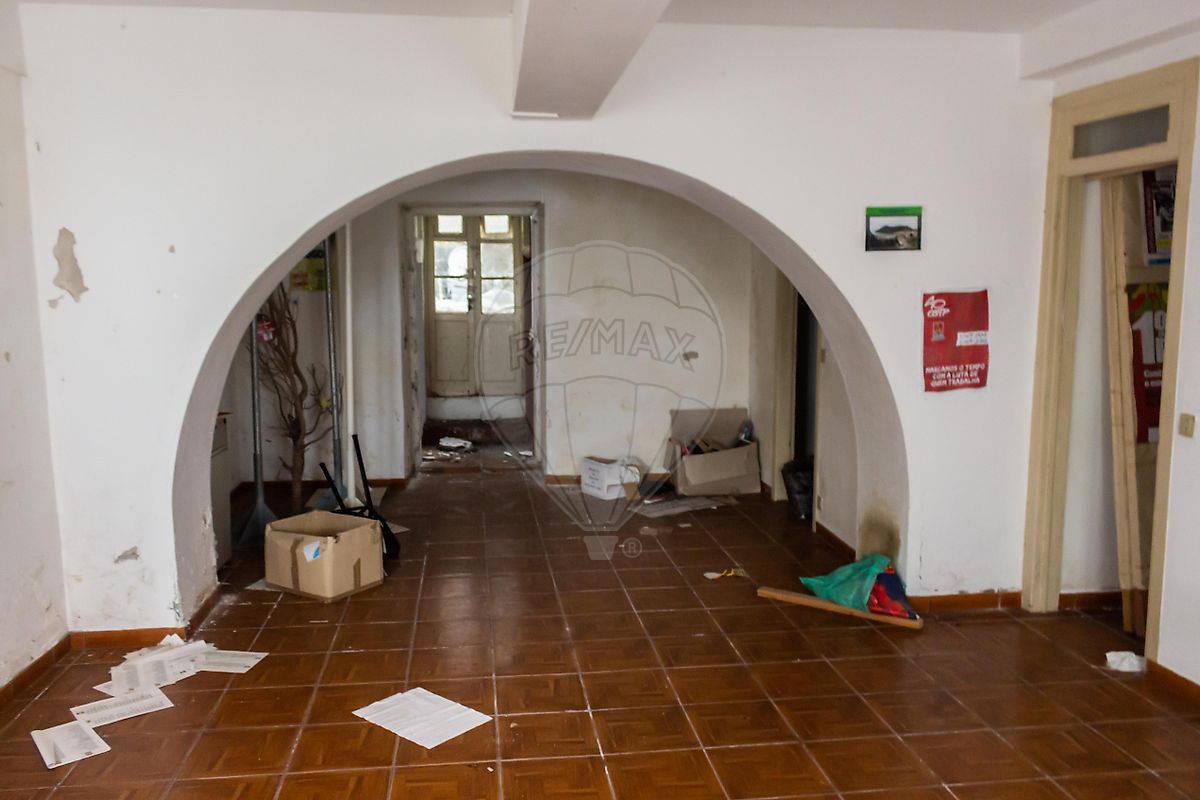 listing 126941017-25 picture-0