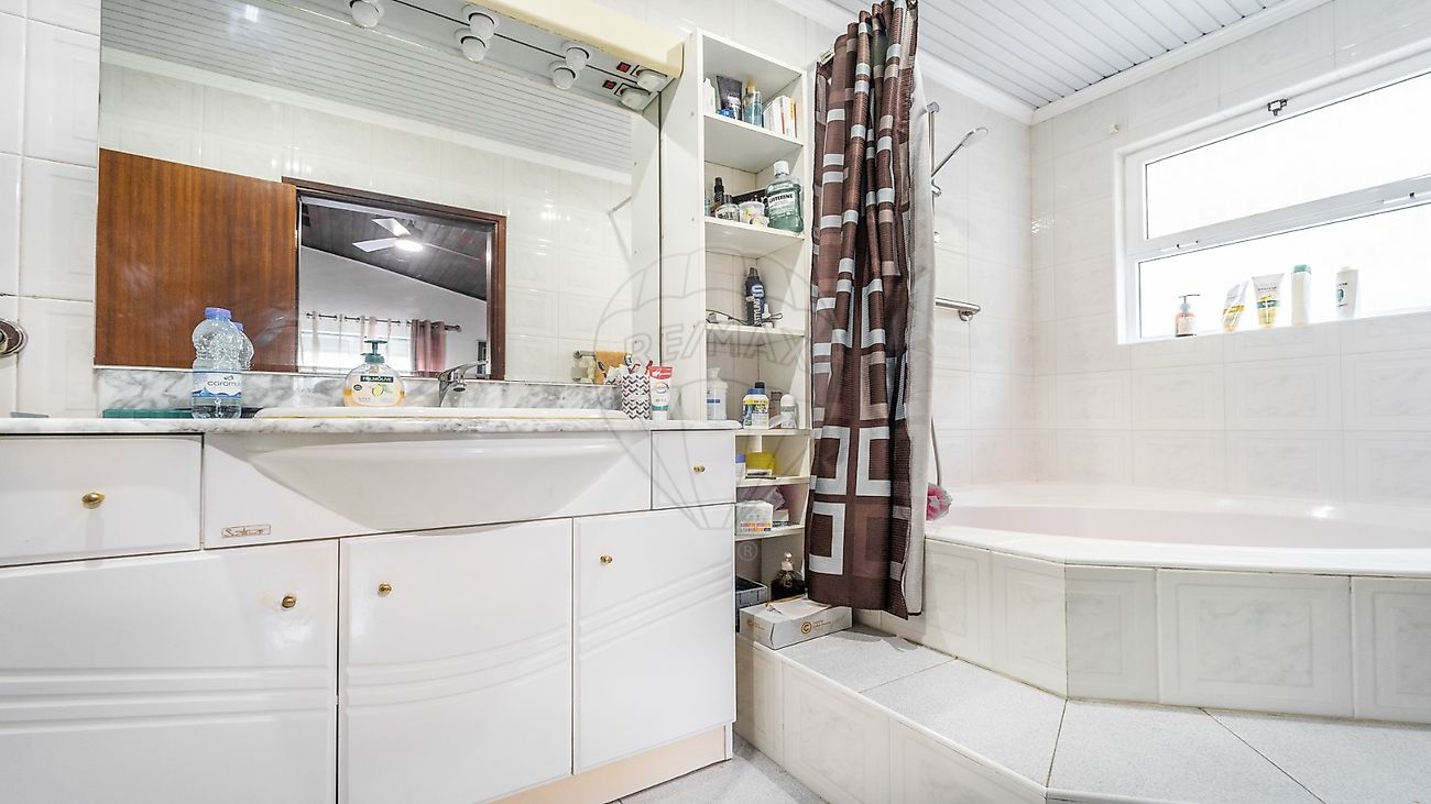 listing 126941036-1 picture-0