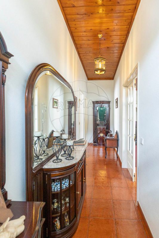 listing 126941021-99 picture-0
