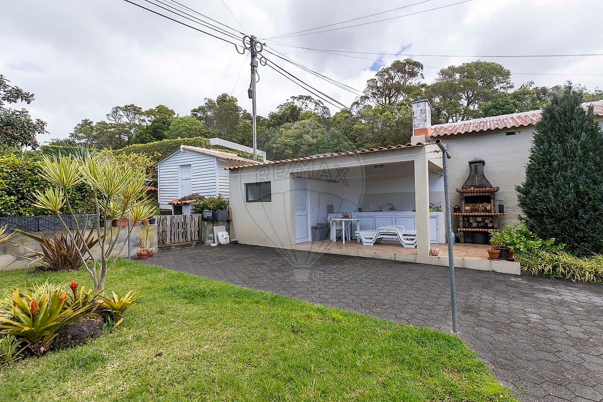 listing 126941021-99 picture-0