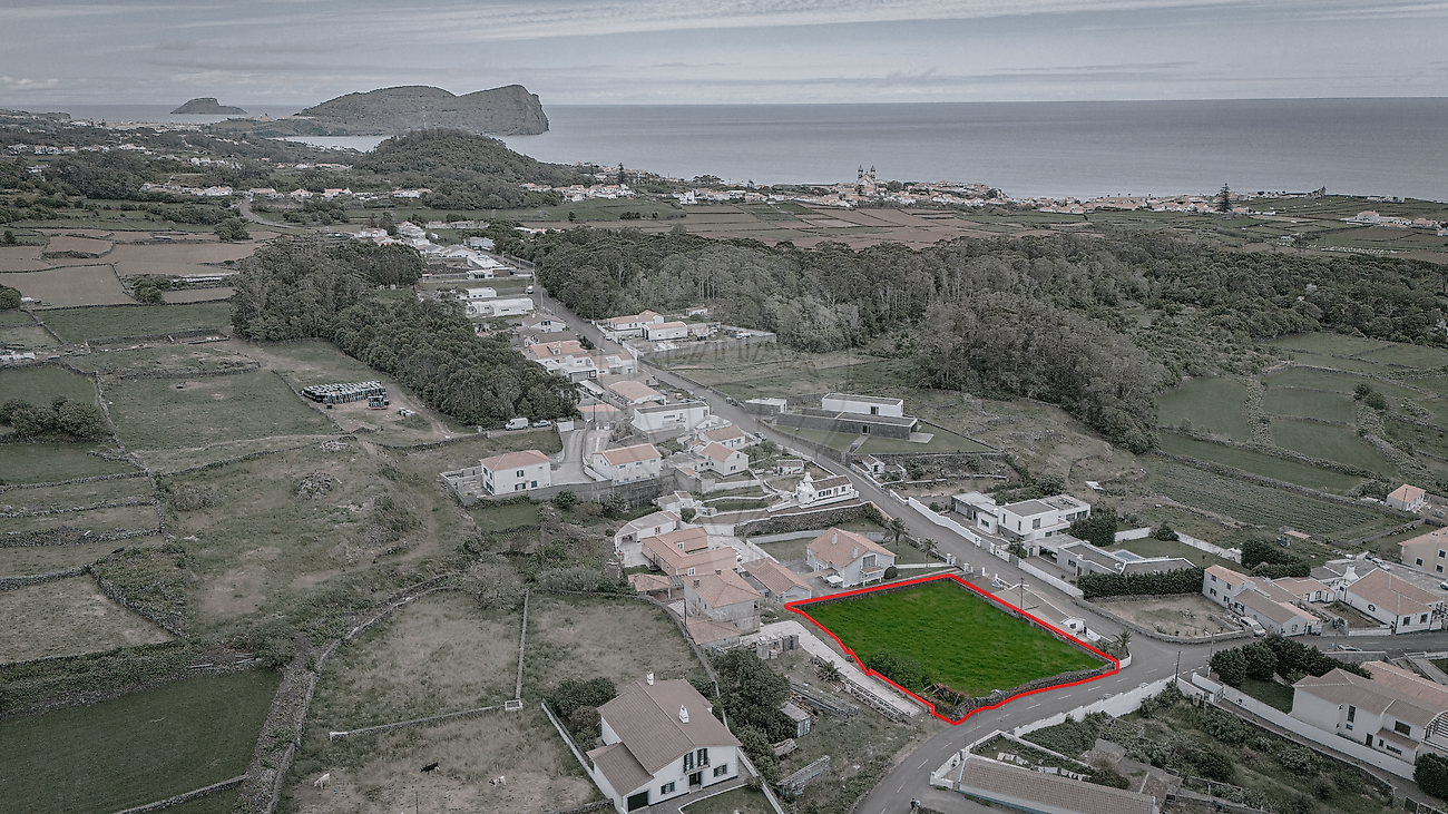 Land for sale in Angra do Heroísmo, Portugal — €90,000