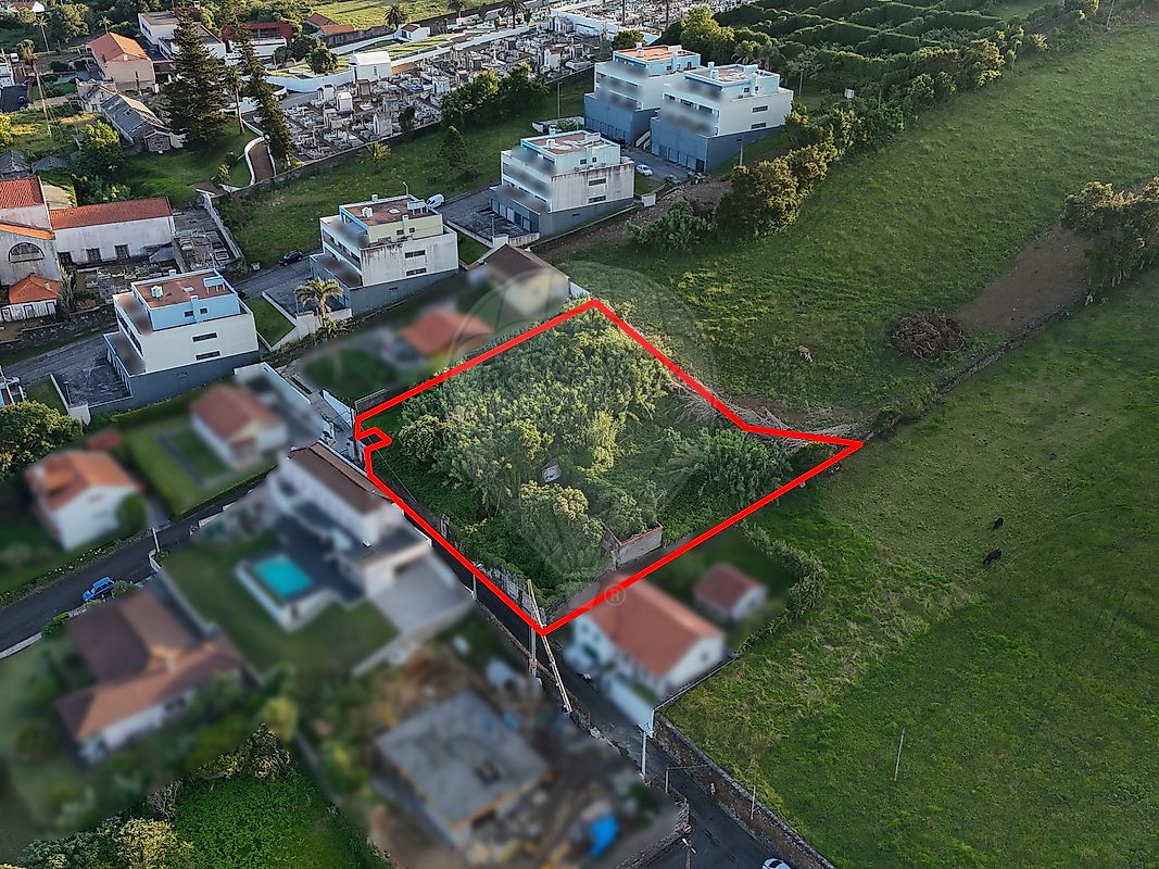 Moradia T1 à venda em Horta