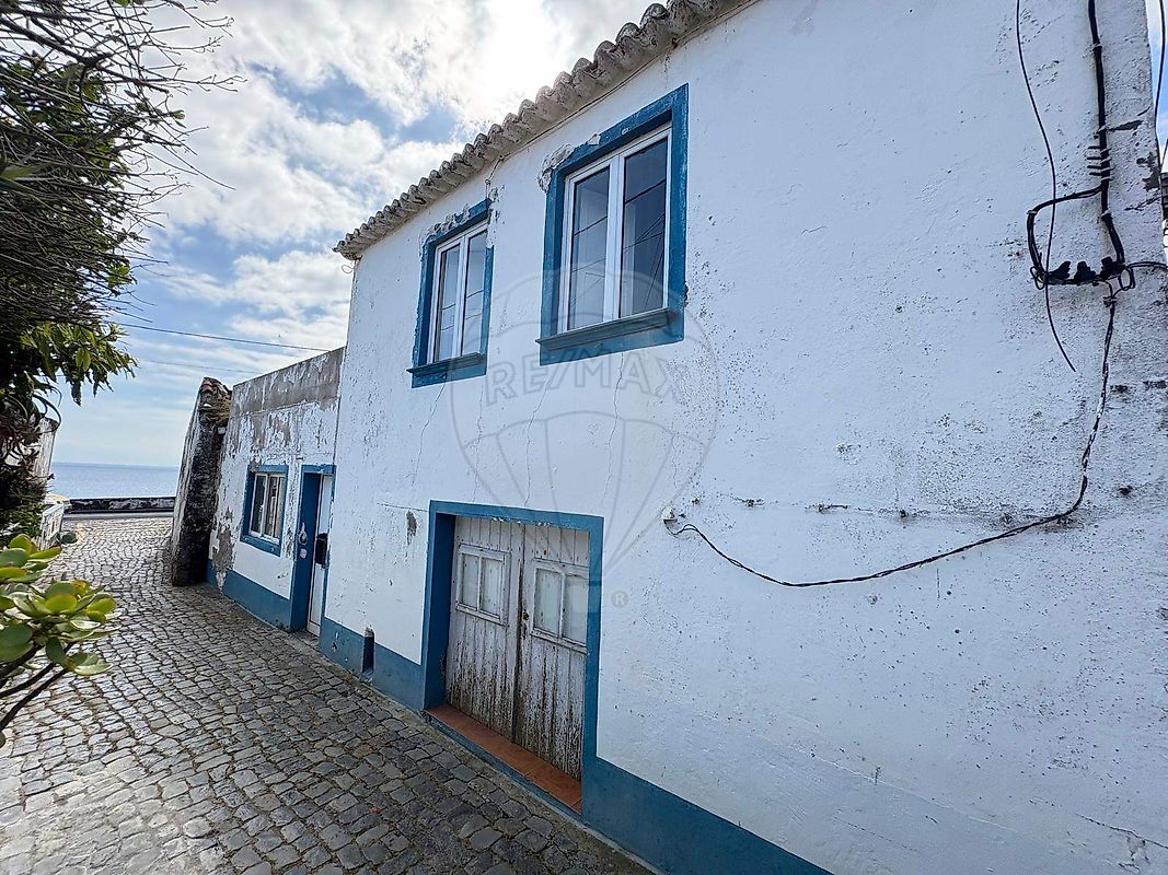 Moradia T2 à venda em Angra do Heroísmo