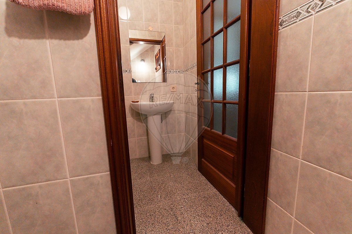 Moradia T4 à venda em São Pedro, Angra do Heroísmo — foto 40