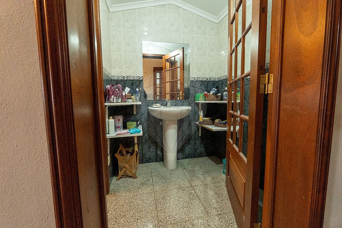 Moradia T4 à venda em São Pedro, Angra do Heroísmo — foto 32