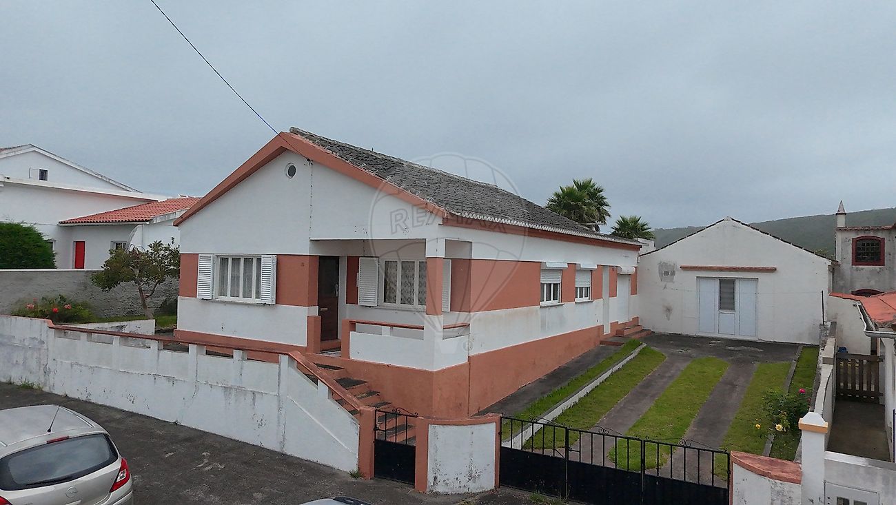 Moradia - Praia da Vitória (Santa Cruz), Praia da Vitória, Ilha Terceira