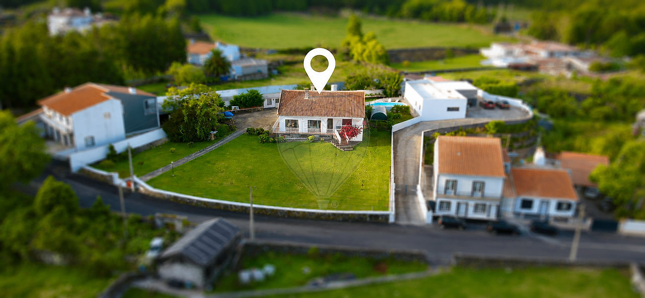 Apartamento T4 à venda em Angra do Heroísmo