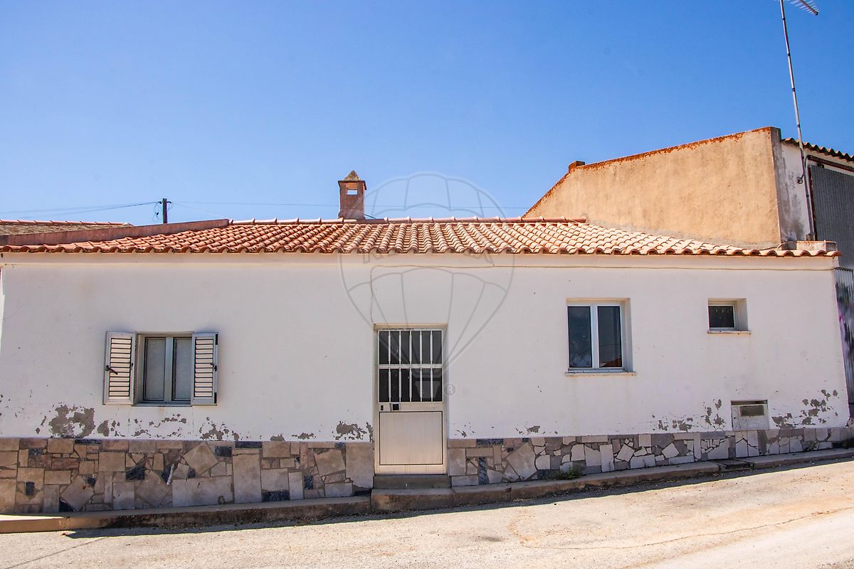 Apartamento T2 à venda em Alcoutim