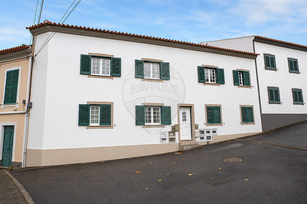 Apartamento T2 à venda em Angra do Heroísmo
