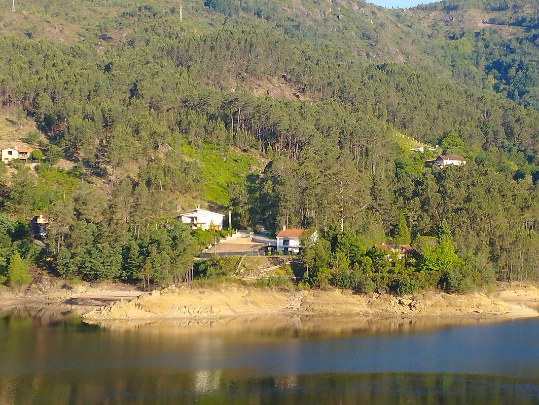 Terreno à venda em Terras de Bouro