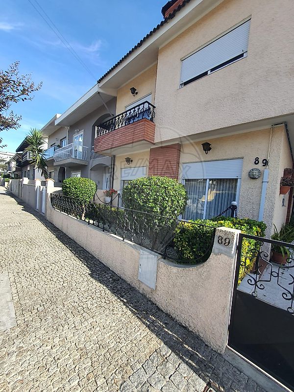 Moradia T5 à venda em Vila do Conde