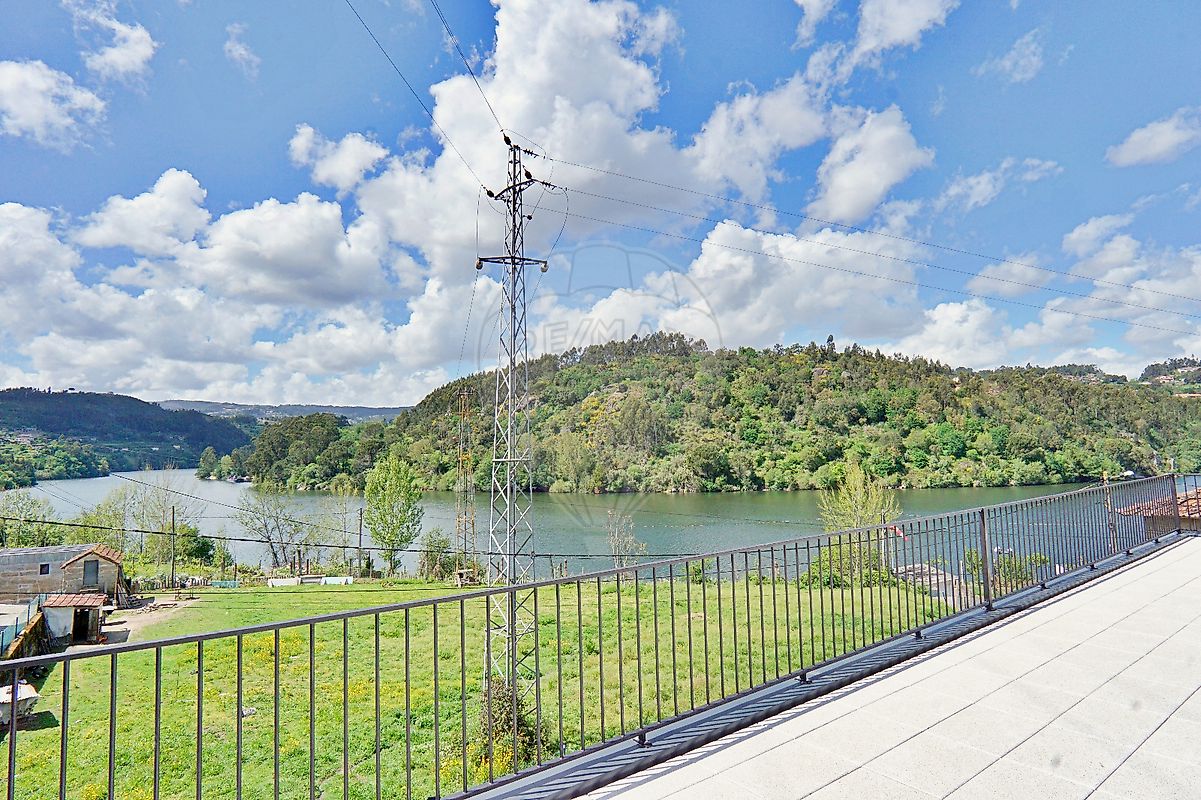 listing 126991010-34 picture-0
