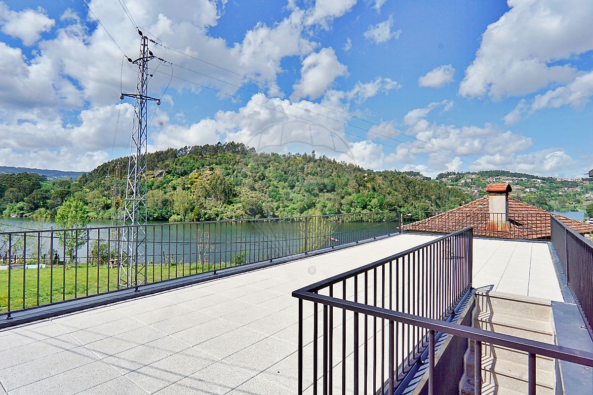 listing 126991010-34 picture-0