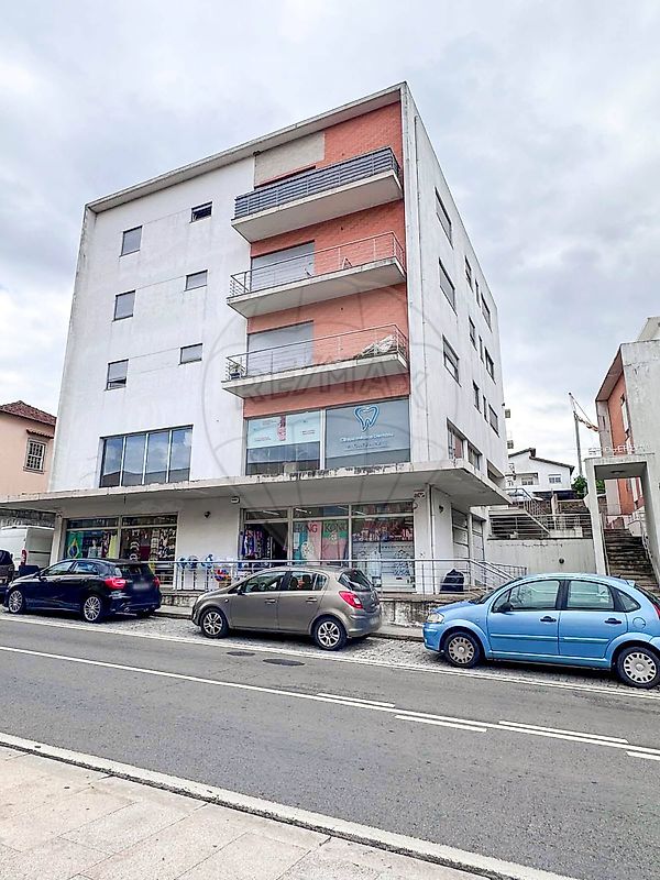 Apartamento T3 à venda em Penafiel
