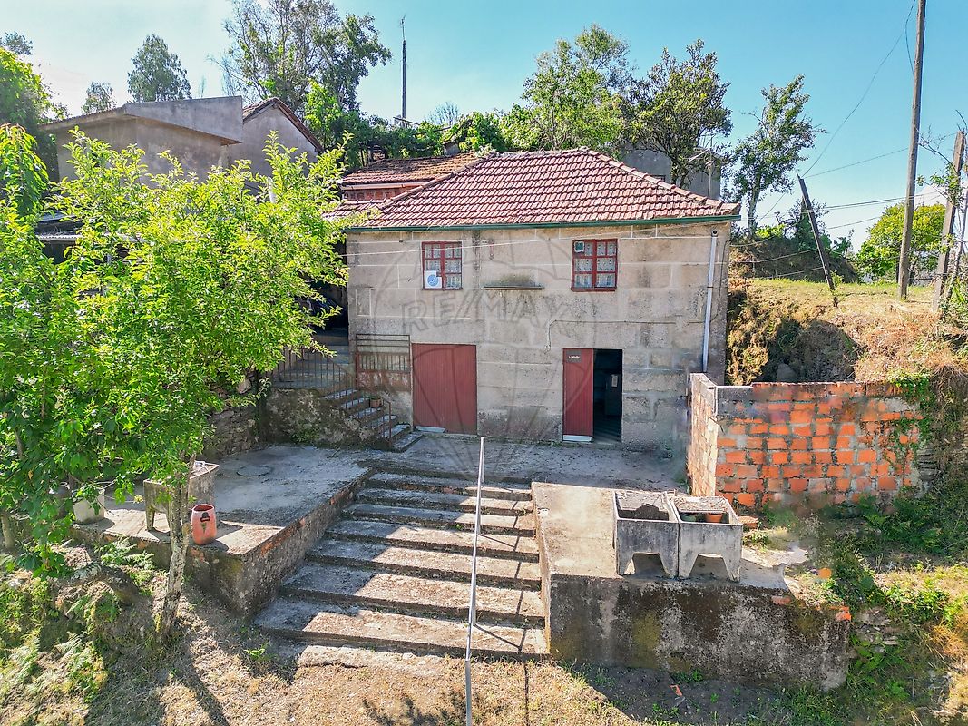 Moradia - Nespereira, Cinfães, Viseu