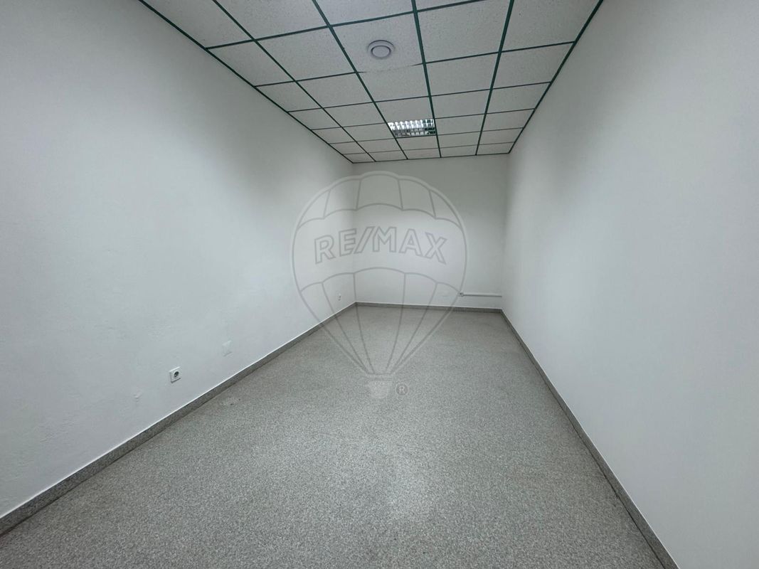 listing 127001011-1 picture-0