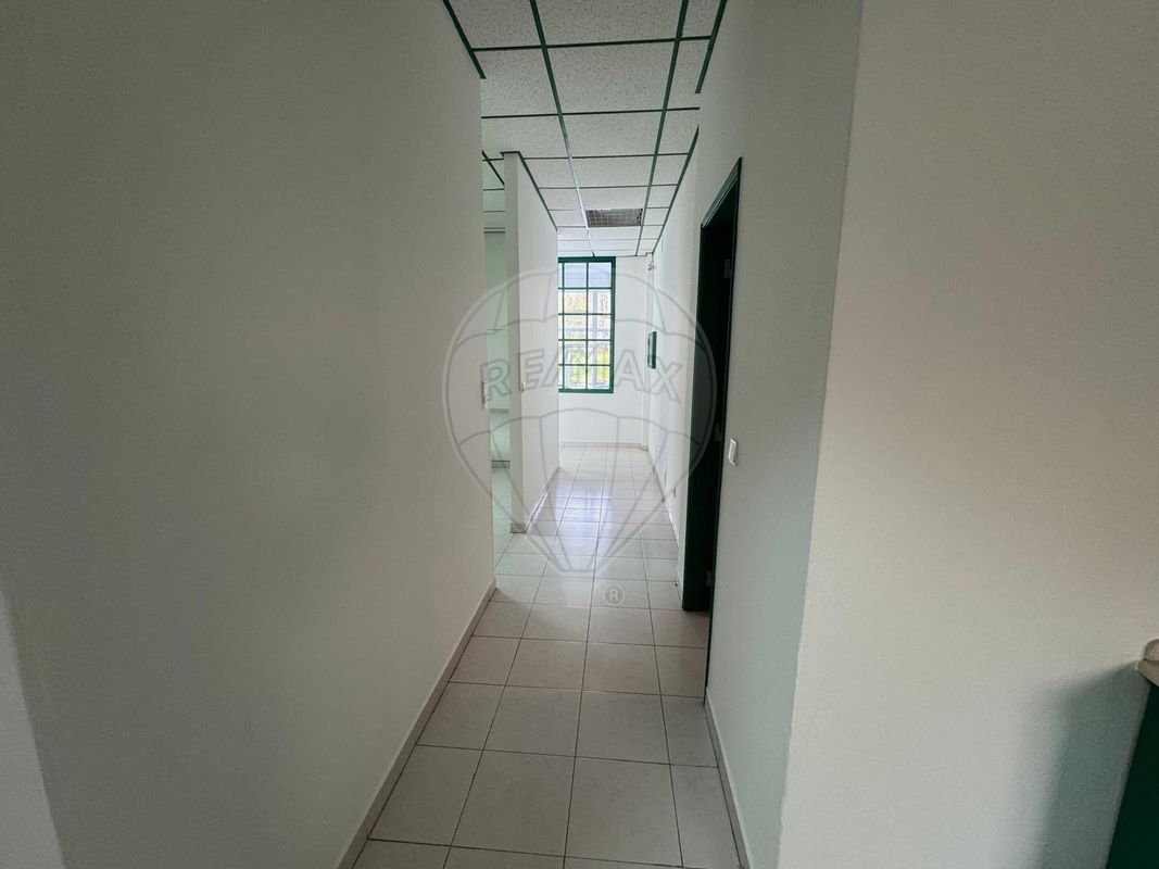 listing 127001011-1 picture-0