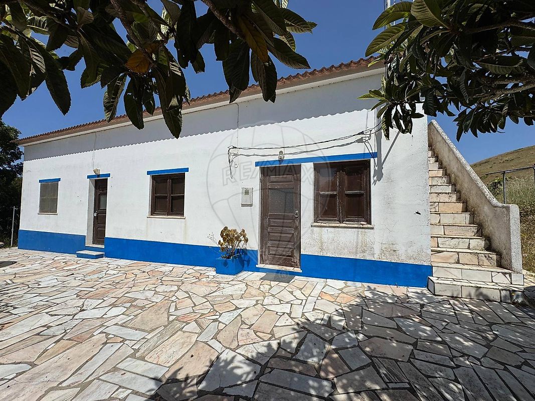 listing 127001009-5 picture-0