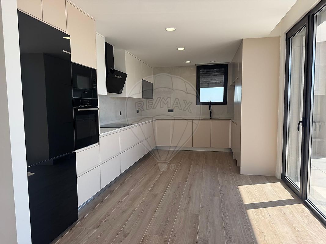 Apartamento T5 à venda em Caldas da Rainha - Nossa Senhora do Pópulo, Coto e São Gregório, Caldas da Rainha — foto 8