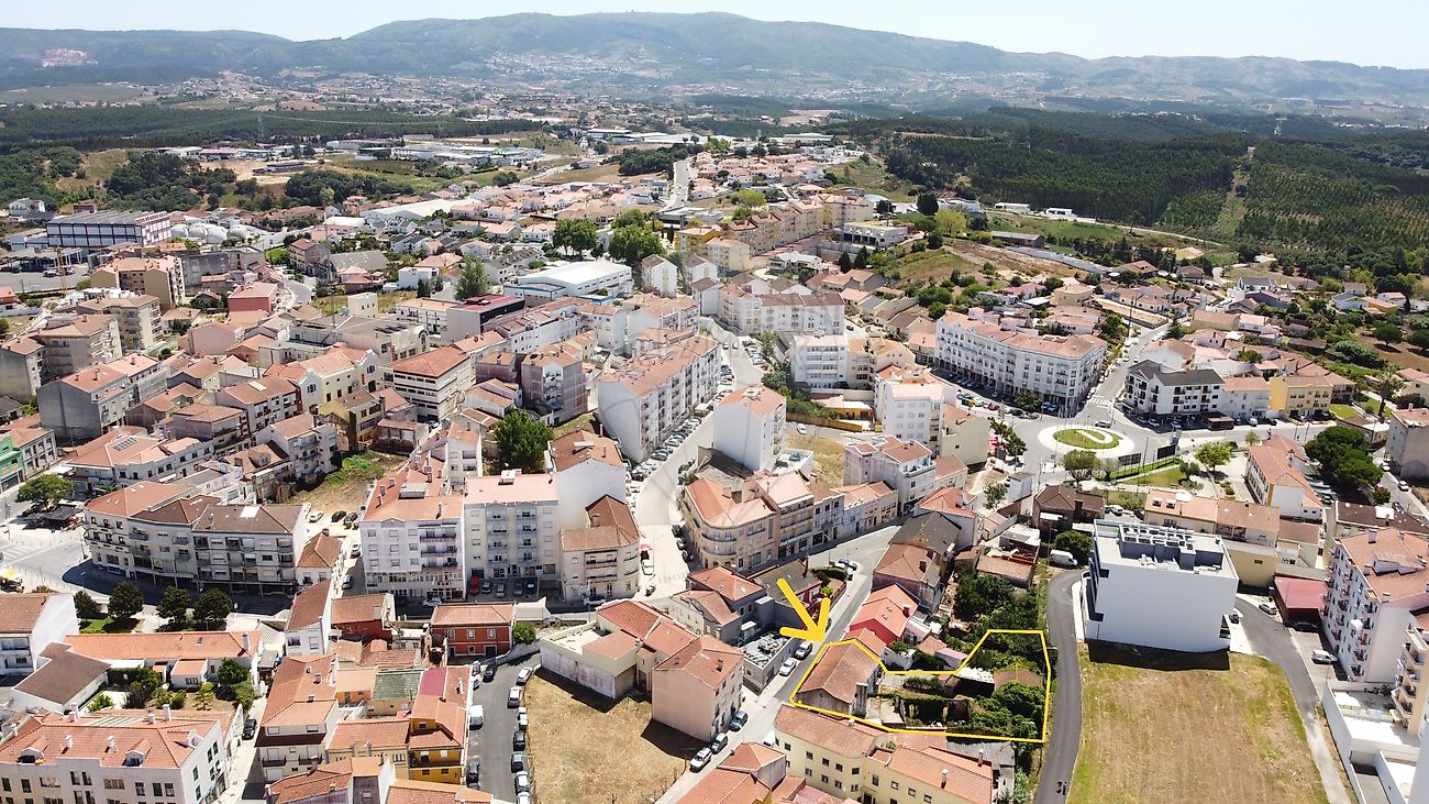 Apartamento T6 à venda em Cadaval