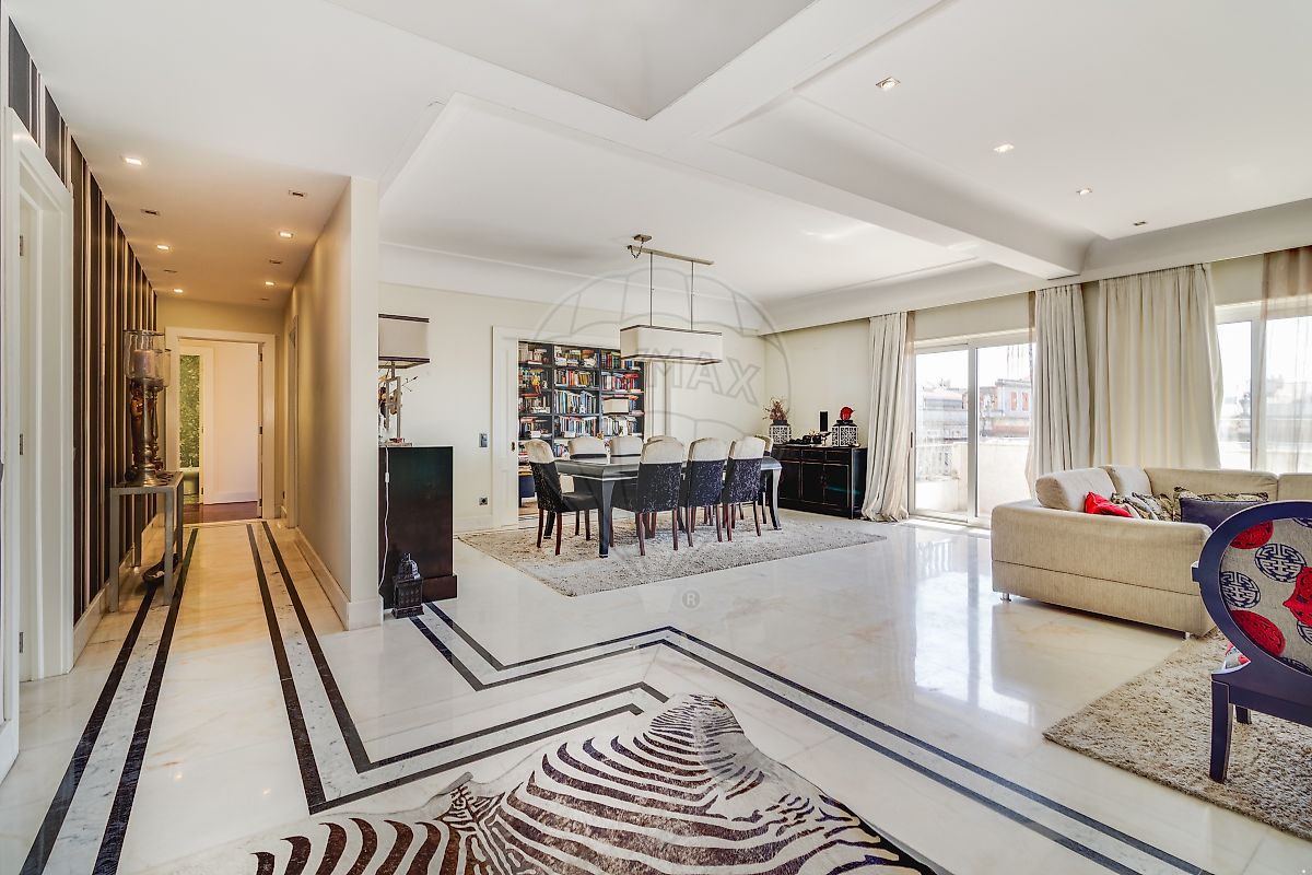 Apartamento T4 à venda em Lisboa