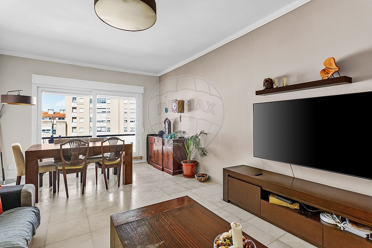 Apartamento T4 em Algés, Linda-a-Velha e Cruz Quebrada-dafundo, €640.000