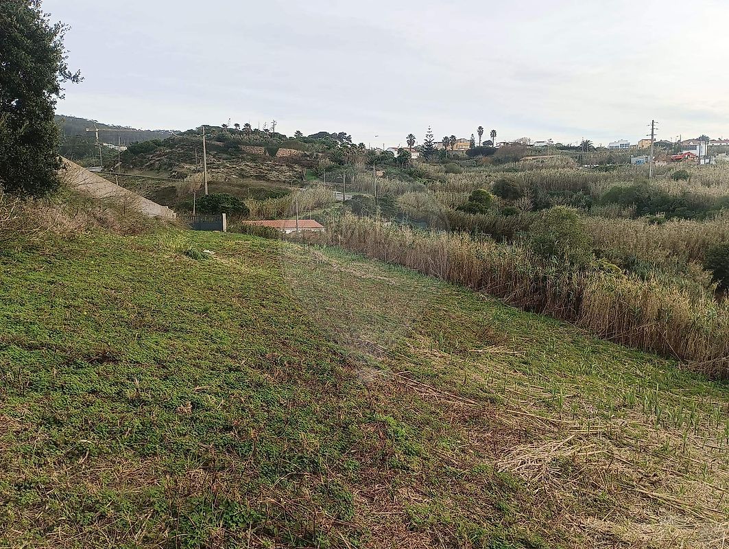 Terreno à venda em Sintra