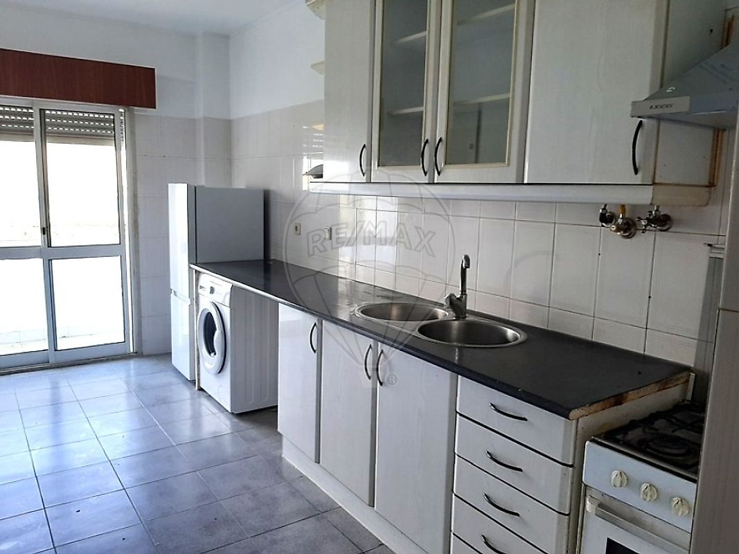 Apartamento T3 à venda em Sintra