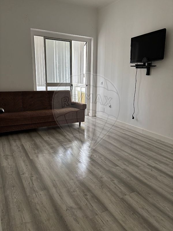 Apartamento T1 à venda em Sintra