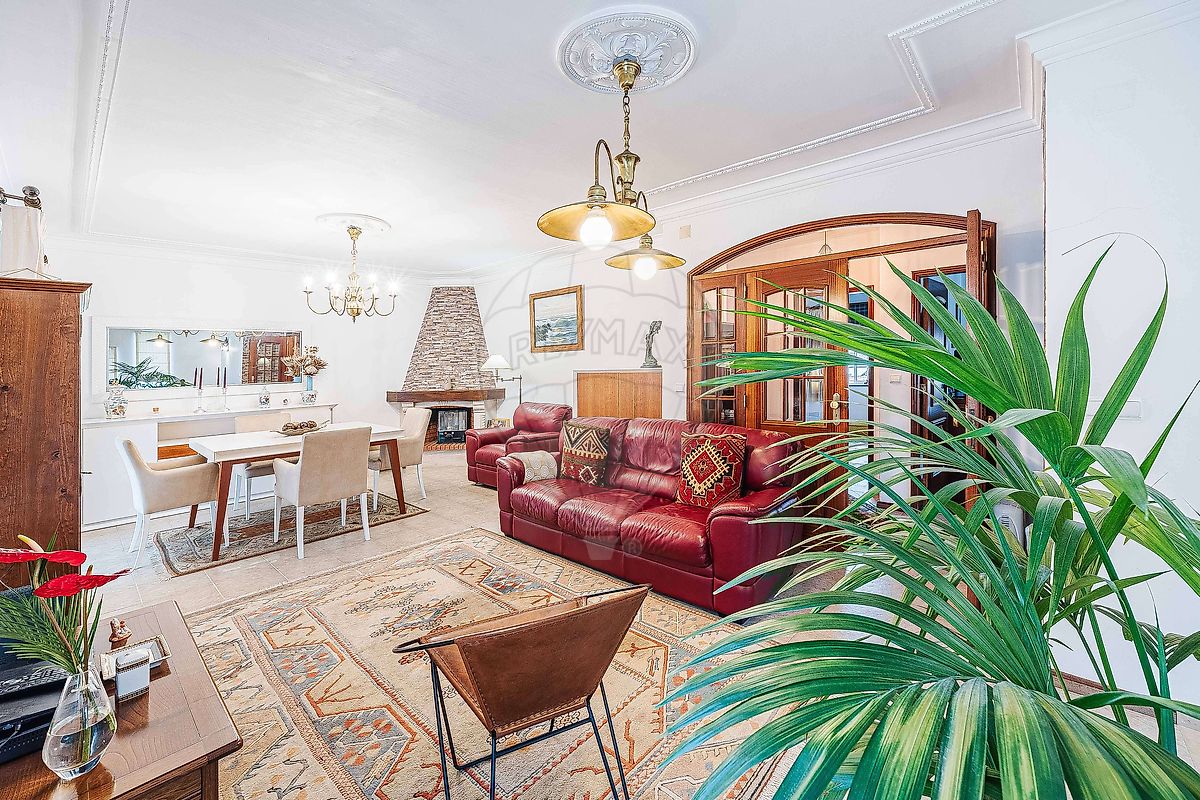 Moradia T4 à venda em Sintra