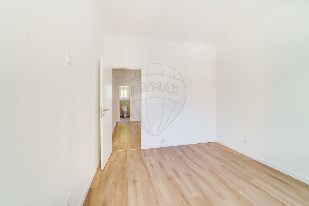 listing 127071004-8 picture-0